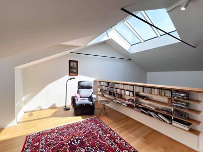 Wohnen im Herzen der Altstadt 5-Zimmer Dachgeschosswohnung mit Galerie