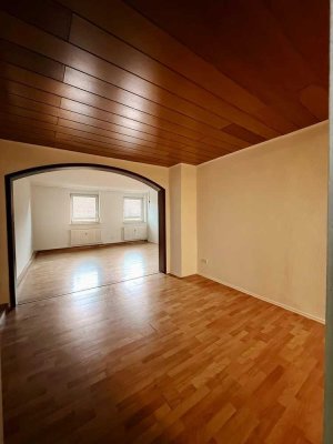 Provisionsfrei - gepflegte 4,5 Zimmer in attraktiver Wohnlage