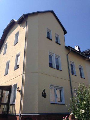 Schönes Mehrfamilienhaus (Doppelhaushälfte) nahe Innenstadt von Zwönitz