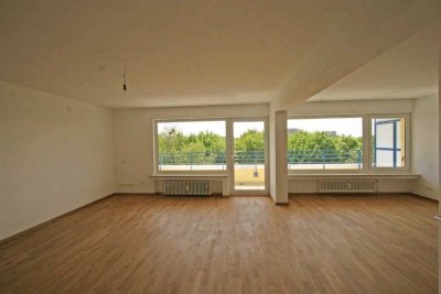 Bogenhausen - großzügige 4-Zimmer-Wohnung mit Parkblick
