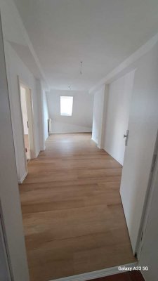 Helle 3,5-Zimmer Wohnung in Pforzheim (75180)