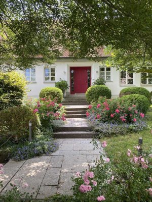 Freistehendes Einfamilienhaus in sehr begehrter Lage