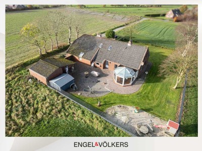 Möbliertes Einfamilienhaus mit antikem Charme – 252 m² nahe Nordsee