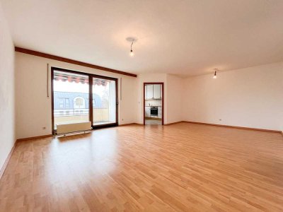 Freistehende Wohnung mit großem Balkon!