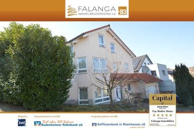 Falanga Immobilien - RAUMWUNDER! Charmantes & gemütliches EFH mit reichlich Platz und Fernblick in E
