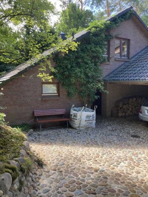 Bürohaus/Praxis in landschaftlich schöner Lage in Seevetal