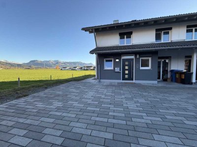 Alpenpanorama pur! Hochwertige Doppelhaushälfte mit Bergblick in Burgberg i. Allgäu