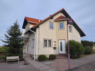 Courtagefrei: Architektenhaus als Ein- oder Zweifamilienhaus, auch Büro oder Gewerbe