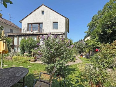 Charmantes Einfamilienhaus in ruhiger, naturnaher Lage auf der Rosenhöhe