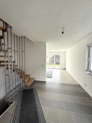 Sonniges Reiheneckhaus BJ 2003/2009 mit großem Garten, hochwertiger Einbauküche, Terr und Stellplatz