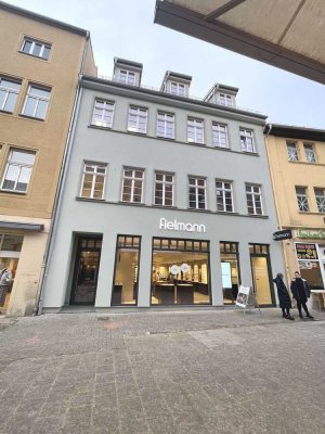 ** Sanierte 3 Zi-DG-Wohnung mit Balkon und Einbauküche zu vermieten **
