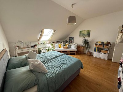 3 Zimmer + Küche mit Terrasse und Schlossbergblick! Dachgeschoss in Top-Lage ++Videorundgang++