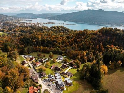 EIN RÜCKZUGSORT ÜBER DEM WÖRTHER SEE! EXKLUSIVES WOHNEN MIT WEITBLICK UND WERTBESTÄNDIGKEIT!
