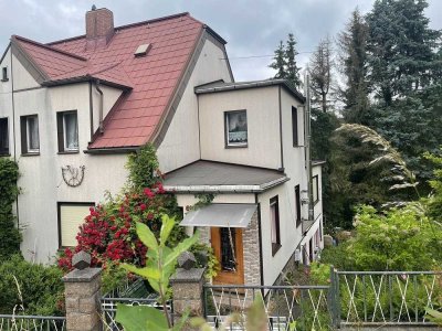 Doppelhaushälfte in ruhiger Lage