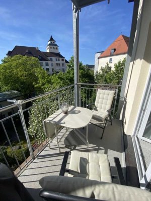 *Neuhausen/Maxvorstadt* - TOP sanierte 2 Zi AB-Whg. mit Wohnküche und großem West-Balkon