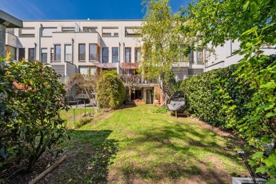 Stilvolles Townhouse nahe Uferpromenade mit Dachterrassen und durchdachtem Grundriss