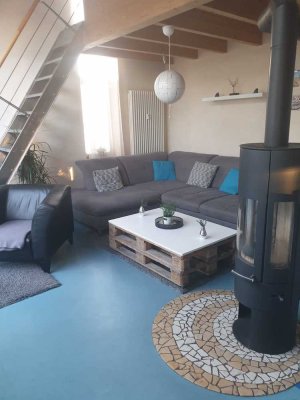 Freundliche 4 Zimmer Loft Wohnung mit Kochinsel, Schwedenofen und Balkon in Wört
