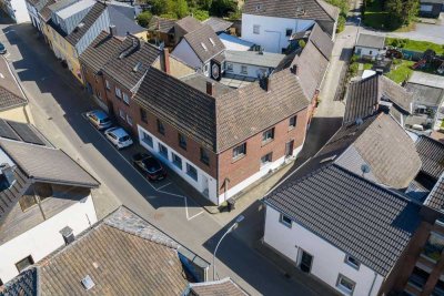 Mehrgenerationenhaus mit drei Einheiten und eigenen Zugängen