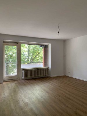 Dreizimmerwohnung mit Balkon!