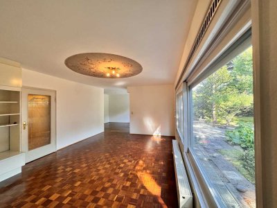 SEEBAUER | großzügiger Bungalow auf Traumgrundstück mit Gewächshaus und Atelier