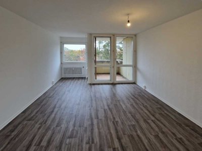 Mein schönes Siemensdamm - Eure 2-Zimmer-Wohnung mit Balkon ruft!