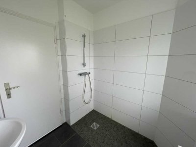 Grundsanierte Erdgeschoss-Wohnung mit ebenerdiger Dusche sucht neuen Eigentümer