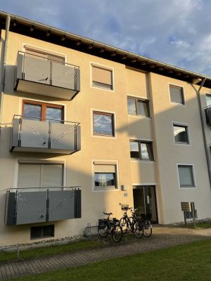 Lage gut, alles gut! Helle 3-Zimmer-ETW mit 2 Balkonen und Blick ins Grüne in Sackgasse am Stadtpark