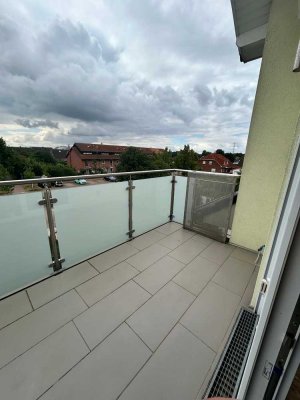 Ansprechende 5-Zimmer-Dachgeschosswohnung mit gehobener Innenausstattung mit Einbauküche in Lehrte