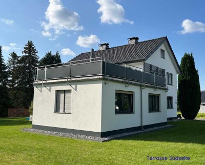 DHH mit großer Dachterrasse und großem Garten