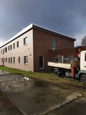 MFH mit drei Wohnungen zum Fertigstellen, weitere Bebauung möglich