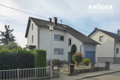 KA-Grünwettersbach / helle & gepflegte 2-Zimmer-DG-Whg mit EBK / ab sofort bezugsfrei
