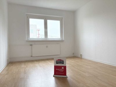 WG-geeignet! 3-Zimmer-Wohnung mit verglasten Südbalkon in Rostock-Toitenwinkel