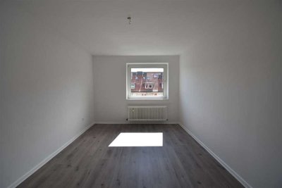 Auch als WG geeignet! Renovierte 2-Zi-Whg mit Balkon