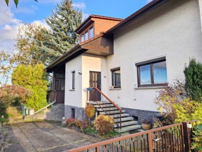 Bezugsfertiges Traumhaus mit Einliegerwohnung / Büro in Altenburg