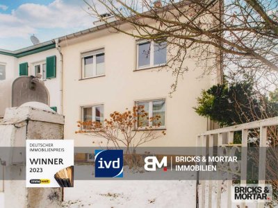 Vielseitige Doppelhaushälfte mit zwei Wohneinheiten und Garten