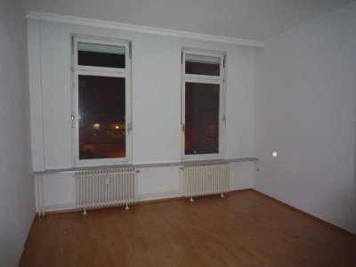Große 4 ZKB Wohnung  in Bad Schwalbach - Mitte ab sofort zu vermieten !