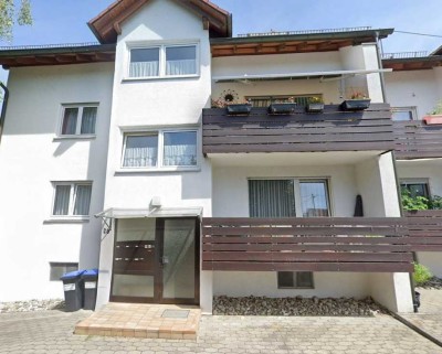 Geschmackvolle, gepflegte 3-Raum-Wohnung mit Balkon und EBK in Markdorf