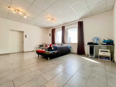 Renovierte & vermietete 4- Zimmer- Wohnung in Altenplos