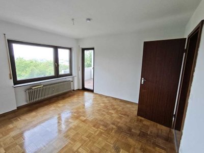 schöne 3 Zimmer-Wohnung mit 2 Balkonen und Garten in Stuttgart-Neugereut