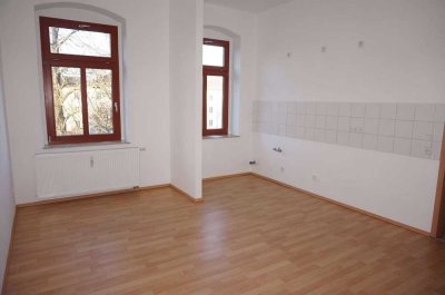 FREI ab 1.12.25 - offener Küche im 2. OG in ruhiger City-Lage !