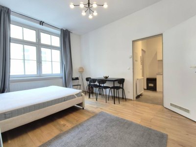 Freundliche Hofwohnung - Für Ruhesuchende mit Altbaucharme - Bahnhof Hernals in der Nähe - Ab 2026 U5