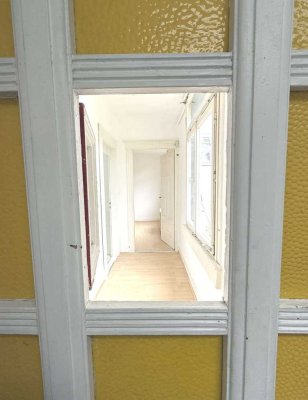 Charmante Dachgeschosswohnung im Hinterhaus – ruhiges Wohnen im Herzen von Bornheim