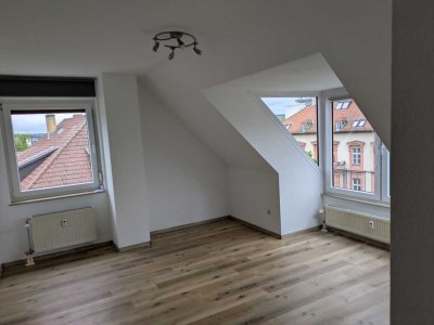 Helle 2-Zimmer-Wohnung mit Festungsblick in der Sanderau