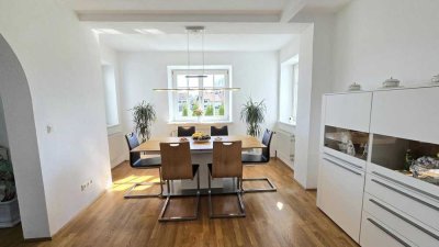 Tradition und Moderne vereint - Villa mit Seeblick