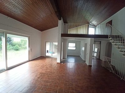 Helle Doppelhaushälfte mit traumhaftem Weitblick in Wertheim – Ihr neues Zuhause wartet!