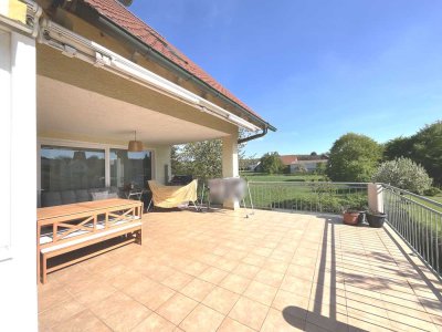 Modernes Mehrfamilienhaus mit 4 Einheiten, 445 m², in naturnaher Lage in Felsberg.