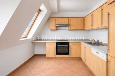 Helle 2-Raum Dachgeschosswohnung in Schwerin