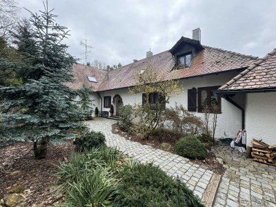 Exklusive Villa mit großem Garten, Pool und Sauna im schönen Schwabach-Dietersdorf