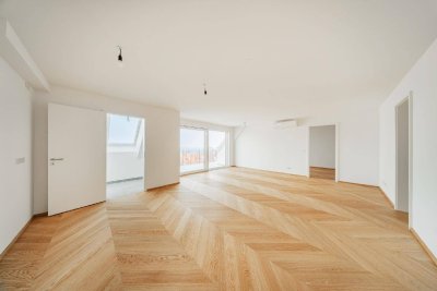 Dacherstbezug- 5 Zimmer mit Balkon, Fernblick, Fitness &amp; Garage