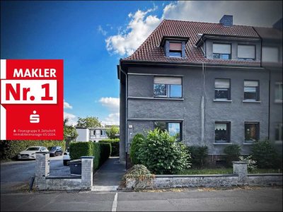 Dreifamilienhaus mit Gewerbehalle in stadtnaher Lage